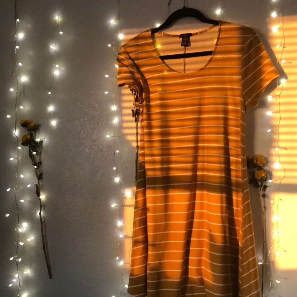 • cute mustard stripe dress •